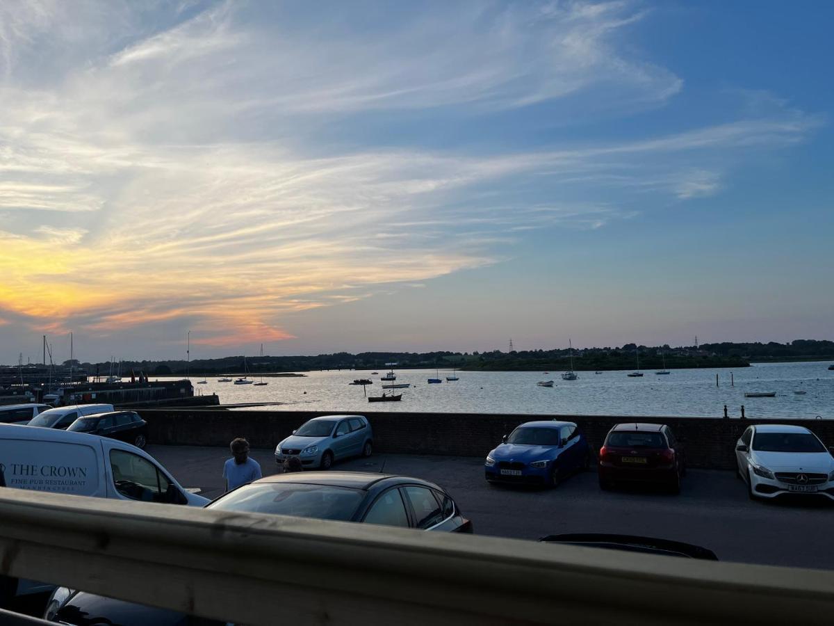 The Crown Pub And Hotel Manningtree Kültér fotó